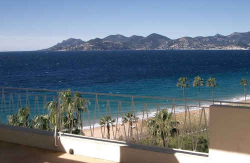 Le Suquet Apartment | CANNES 4persons, sea view and Esterel view, terrace