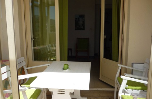 Le Suquet Apartment | CANNES 4persons, sea view and Esterel view, terrace