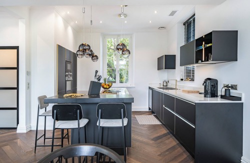 Prado - Republique House | Cannes center townhouse
