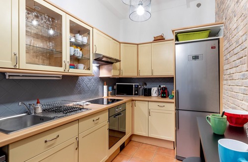 Cannes City Centre Apartment | Cannes: central apartment, lively area near beaches