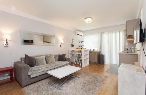 Cannes City Centre Apartment | Cannes Centre Lamy T2 35m2 Terrasse 12m2