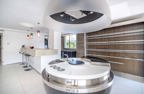 Carnot Villa | Cannes: Gorgeous private, modern villa with swimming pool