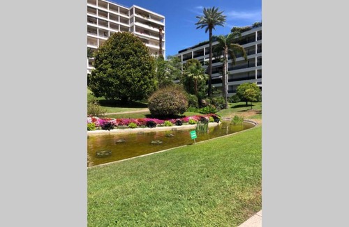 California - Pezou Apartment | Cannes Le Gallia