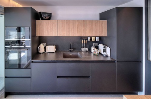 Villeneuve Loubet Beach Apartment | Cannes Luxury Rental - Stunning sea front apartment
