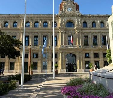 Le Suquet Apartment | Cannes Old Port, enjoy SEAFRONT & SEAVIEWS