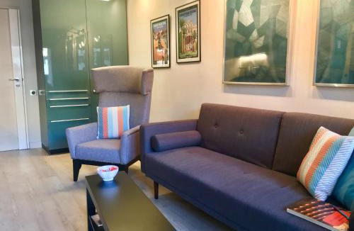 La Bocca Apartment | Cannes Pool & Beach
