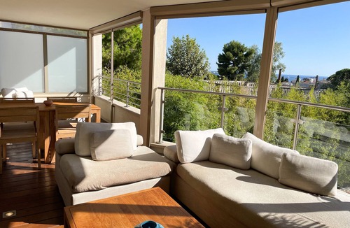 Riou - Petit Juas - Av de Grasse Hotel | Cannes Villa St Barth