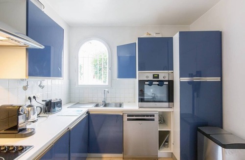 Cap-d'Antibes House | CAP D’ANTIBES COZY CHIC HOUSE W/TENNIS COURT