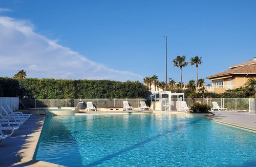 Frejus Port Apartment | Cap Hermès Studio Port View 31m2 air-conditioned WIFI 3 people swimming pool beaches parking