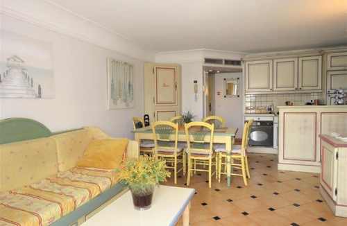Sainte-Maxime City Centre Apartment | Cap Martin