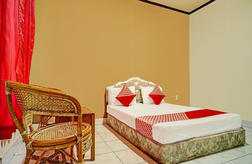 Kota Sidikalang Hotel | Capital O 92214 Beristera Hotel