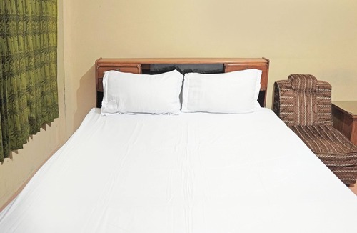 Muara Enim Hotel | Capital O 92958 Hotel Raflessia Syariah