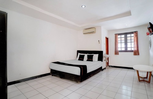 East Jakarta Hotel | Capital O 95198 Angel Homestay