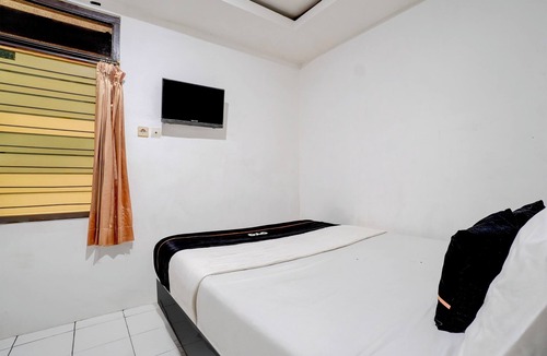 East Jakarta Hotel | Capital O 95198 Angel Homestay