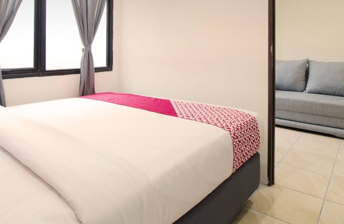 Arcamanik Hotel | Capital O Tamansari Panoramic