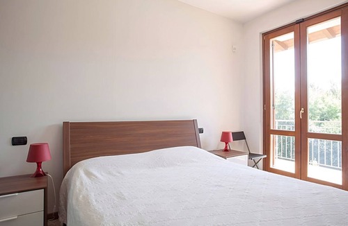 Polpenazze del Garda Apartment | CASA AL GOLF - PISCINA -TERRAZZO - PET FRIENDLY