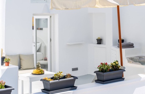 Pyrgos Villa | Casa Evgenia I- private villa with jacuzzi
