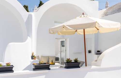 Pyrgos Villa | Casa Evgenia I- private villa with jacuzzi