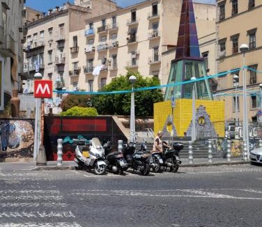 Materdei House | Casa La Rosa Rooms- Nel Cuore di Napoli