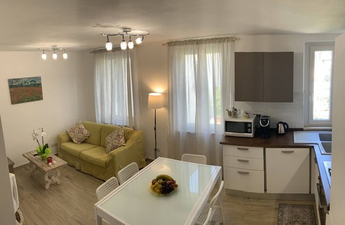 Camaiore Apartment | Casa La Wanda - Camaiore, Toscana - 2 Br & Terrace