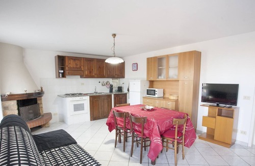 San Giovanni Apartment | Casa Malva 5 with garden near Portoferraio
