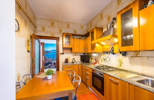Arenella Apartment | Casa MariaPia al Vomero by Napoliapartments