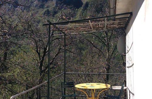 Colonnata House | Casa Pertondolo.Alta Lunigiana.Spacious and bright two-room apartment, sleeps 4.