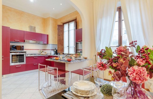 Lucca Historical Center Apartment | Casa Rosemary in Lucca