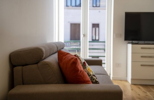 Zona Farini Apartment | Casa Rosetta | 1 BR flat | Isola District & Maciachini