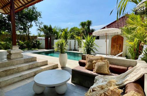 Medahan Villa | Casa Sal Bali - Seaside villa at Keramas Beach