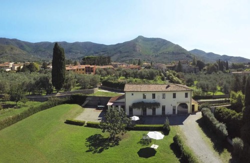 Calci Apartment | Casa Stemma 1 - Agriturismo Rosselmini | Historic residence in Tuscany