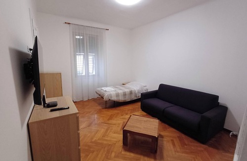 Barriera Vecchia-San Giacomo Apartment | Casa Tua - Strategic to reach the main points of interest