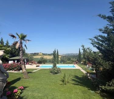 Fossombrone Villa | Casa Vacanze Sun Manor