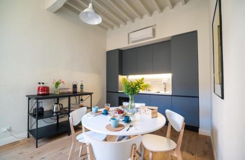 Pietrasanta Apartment | CasadiMaru