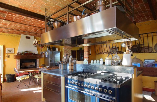 Altavilla Monferrato Villa | CASCINA BELLAVISTA - Luxury Country Villa + Pool