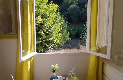 Gairaut House | Castel Henry - Terrace with view and large garden