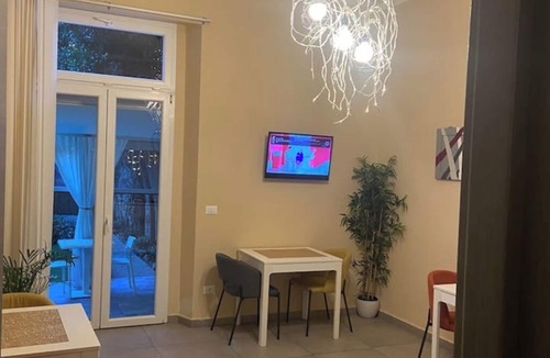 Livorno House | Cayor Room