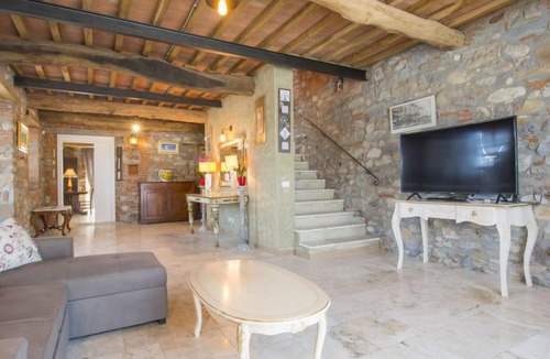 Cascine-La Croce House | Celeste by Interhome