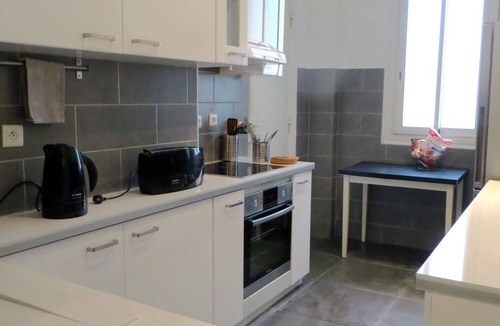 Musicians Quarter Apartment | Central Luxury On Prestigious Bd Victor.hugo (2min Walk Pedestrian Zone & Beach)