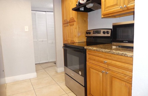 Southwest Orlando Apartment | Centrally located cozy 2BR near attractions