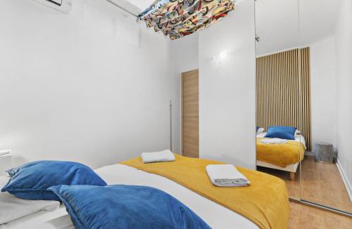 Cannes City Centre Apartment | Centre de Cannes 2 Bedrooms, 131 Rue d'Antibes à 5 minutes du palais