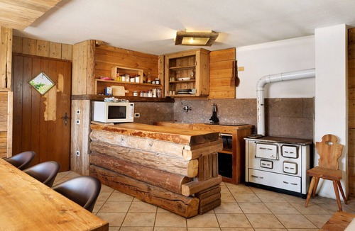 Barco Ski Chalet | Chalet 'Baita Dal Bigolaro' with Mountain View, Private Garden and Balcony