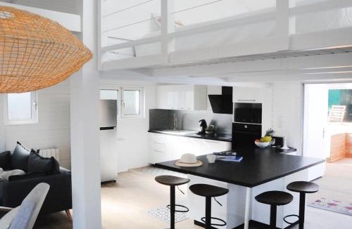 Gassin Ski Chalet | Chalet Californien, piscine privée, plage 5 mn !
