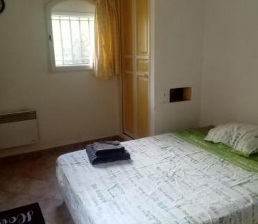 Grasse House | chambre indépendante avec salle de bains privative
