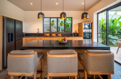 Umalas Villa | CHARLESTON