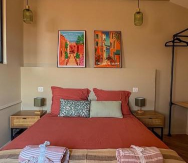 Villefranche-sur-Mer Apartment | Charmant 2 pièces rénové avec vue mer