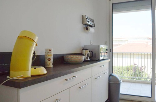 Cap-d'Antibes Apartment | Charming 1-BR Apt in Antibes with Balcony, Near Beach