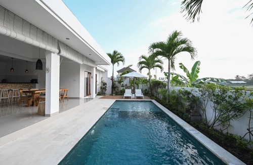 Tabanan House | Charming 2-bedroom house with AC, WiFi in wonderful Bali