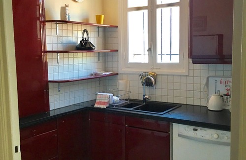 Cannes City Centre Apartment | Charming 3 bedroom apt in a villa in the middle of a garden- Center of Cannes