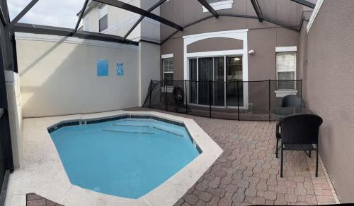 Bellavida House | Charming 3BR Resort Townhome with Private Pool near Disney